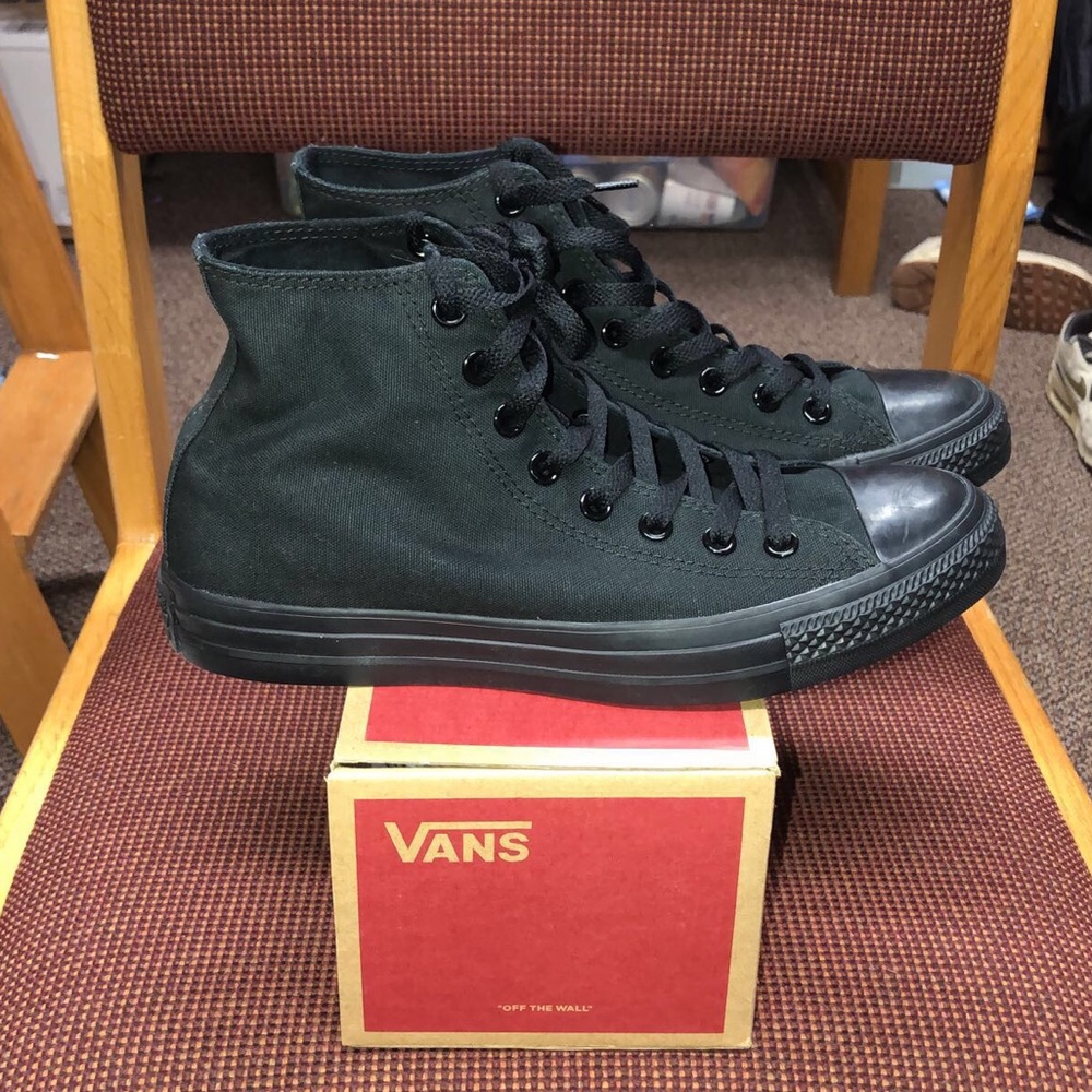 ALL Black Hightop Converse All-Stars